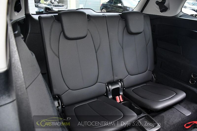 BMW Řada 2 216d GRAND TOURER TAŽNÉ 7MÍST - fotka 21 z 54