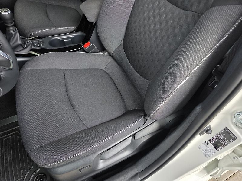 Toyota Corolla 1,5i / 92 kW Comfort Tech - fotka 16 z 25