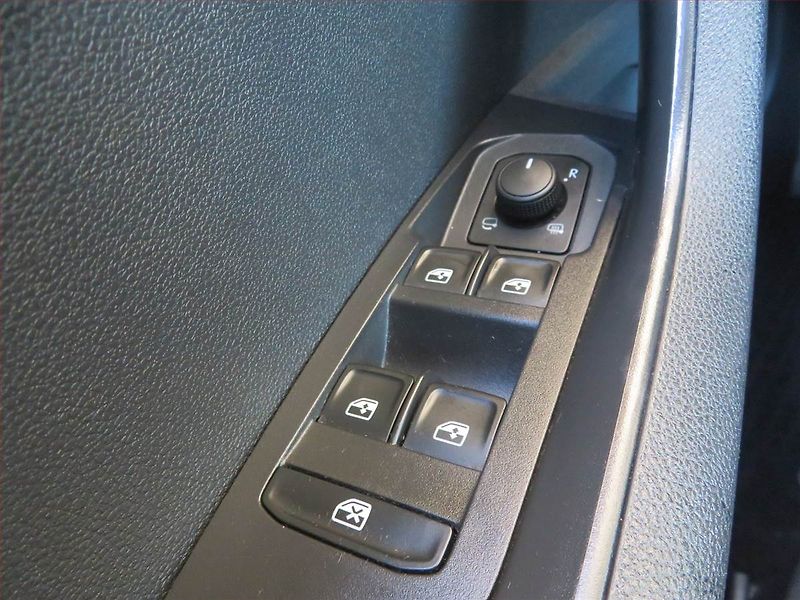Škoda Karoq (2022) 2.0 TDI - fotka 15 z 15