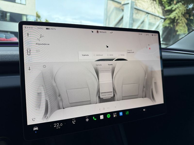 Tesla Model 3 --REZERVACE-- - fotka 17 z 39