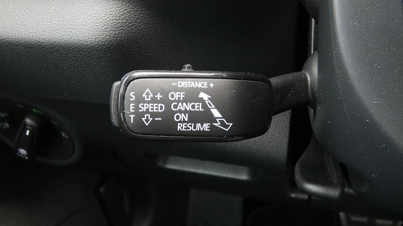 Škoda Karoq 1,5 TSI DSG Sportline - fotka 11 z 23