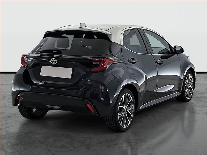 Toyota Yaris (2020) 1.5 VVT-i, Kůže, Tempomat - fotka 5 z 16