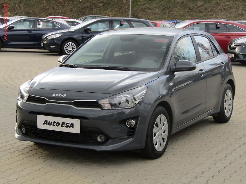 Kia Rio (2022) 1.2i, ČR, AC - fotka 3 z 16