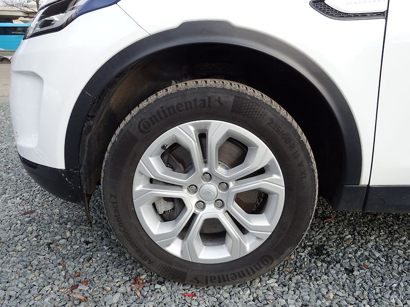 Land Rover Discovery Sport 2.0 D150 S AWD A/T Kamera DPH - fotka 27 z 33