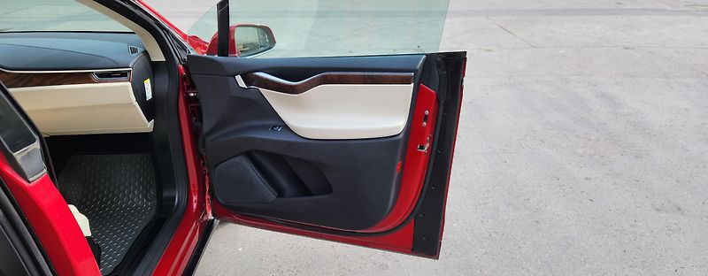 Tesla Model X (2018) 5 MÍST-AWD-KOLA-20-SOH-87,3 - fotka 22 z 58