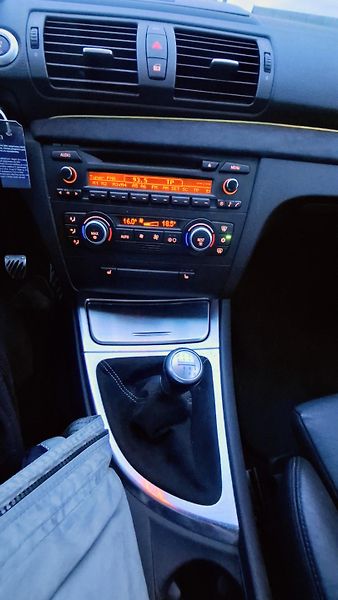BMW Řada 1 135i e82 Mpacket - fotka 23 z 43