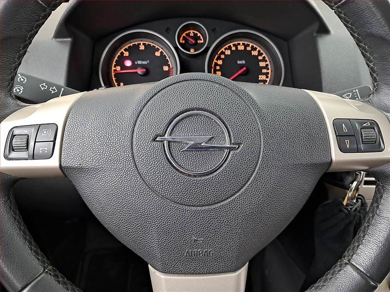 Opel Astra (2007) 1.9 CDTI, po STK, dobrý stav - fotka 15 z 16