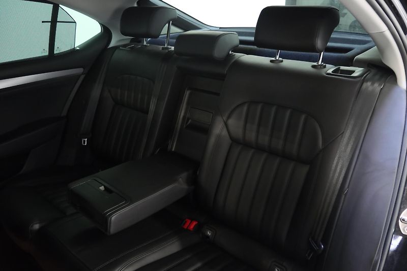 Škoda Superb - fotka 27 z 29