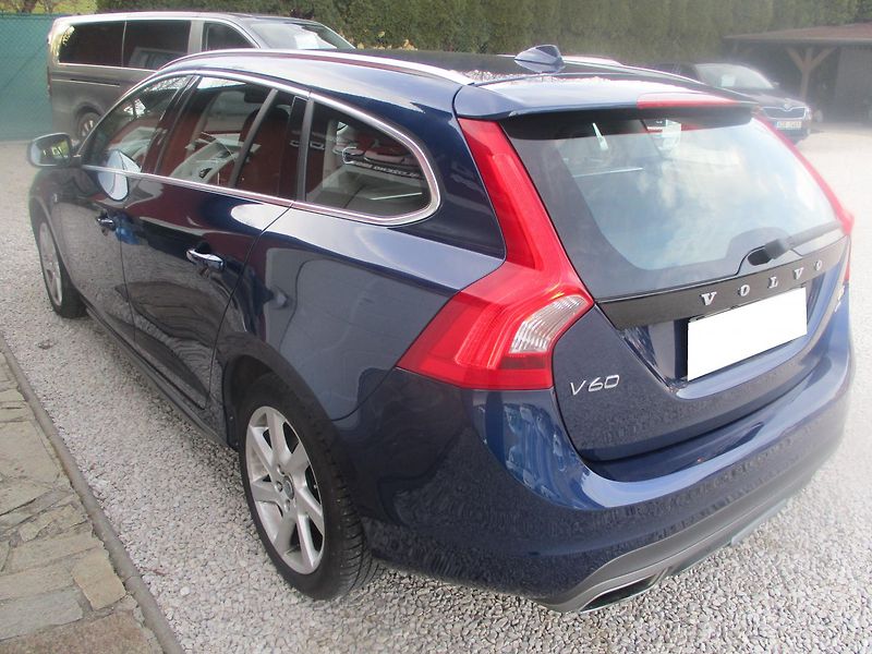 Volvo V60 D5 AWD Polestar - fotka 5 z 39