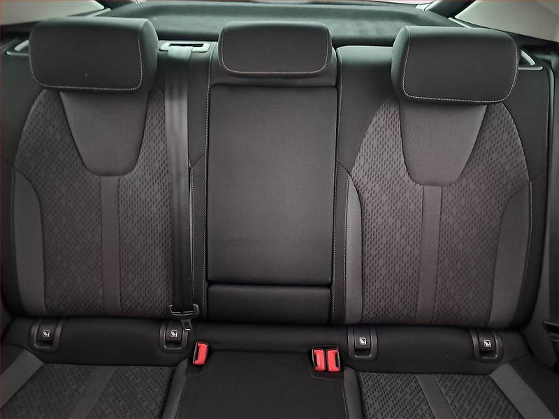 Škoda Octavia (2020) Style 1.5 TSI, Navi, Tempomat - fotka 10 z 17
