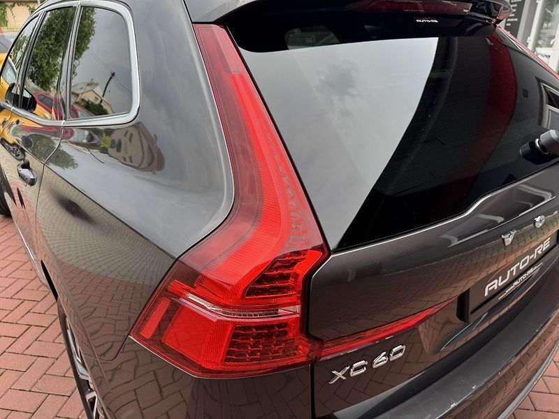 Volvo XC60 (2021) 2.0D B4 AWD Inscription - fotka 40 z 47
