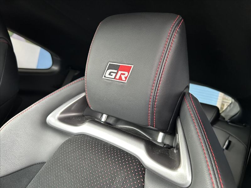 Toyota GR Yaris 1,6   ČR,CIRCUIT PACK,FULL PPF - fotka 29 z 36