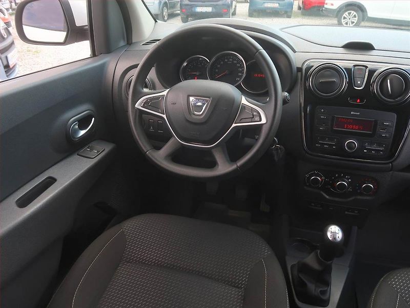 Dacia Lodgy (2017) 1.6 SCe, Serv.kniha, Tempomat - fotka 7 z 14