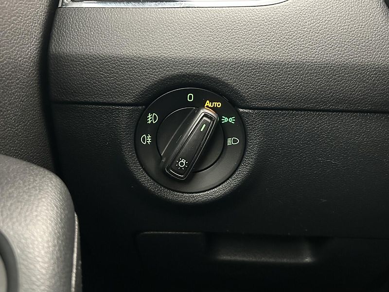Škoda Octavia 2.0 TSI RS - fotka 26 z 35