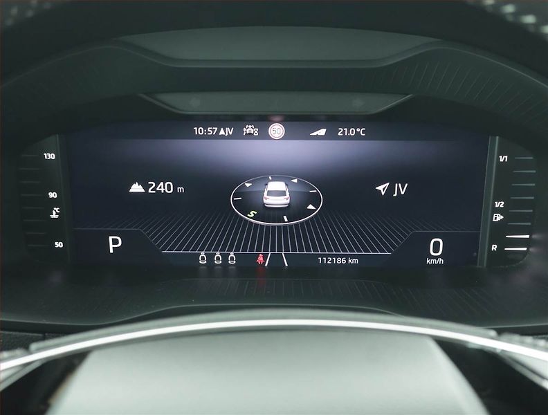 Škoda Karoq (2022) Sportline 1.5 TSI - fotka 11 z 18