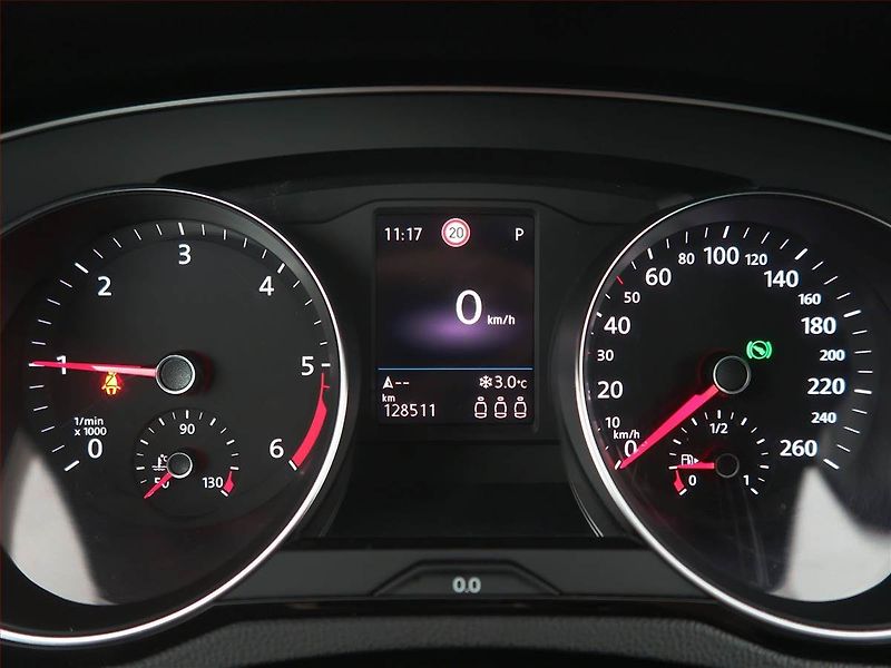 Volkswagen Passat (2021) Business 2.0 TDI, Automat - fotka 11 z 21
