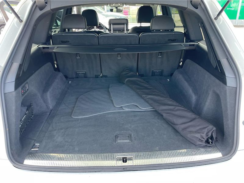 Audi Q7 45 TDI QUATTRO TIPTR. - fotka 14 z 26