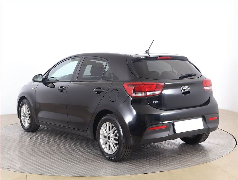 Kia Rio (2017) 1.4 CVVT, Serv.kniha, Tempomat - fotka 4 z 17