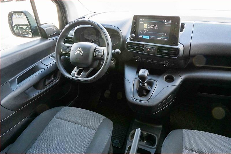 Citroën Berlingo (2022) Maxi Live Pack 1.2 PureTech - fotka 7 z 19