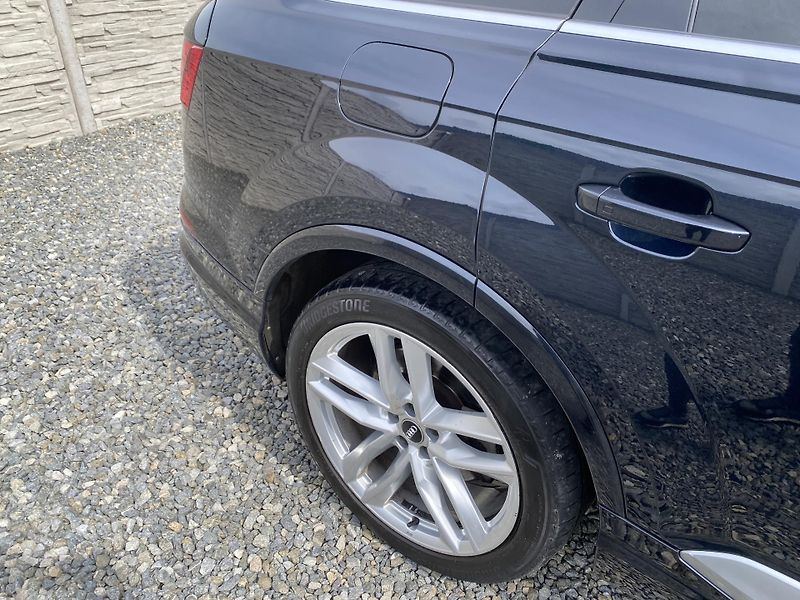 Audi Q7 3.0TDi 4x4 270PS S-LINE 7MÍST! - fotka 51 z 173