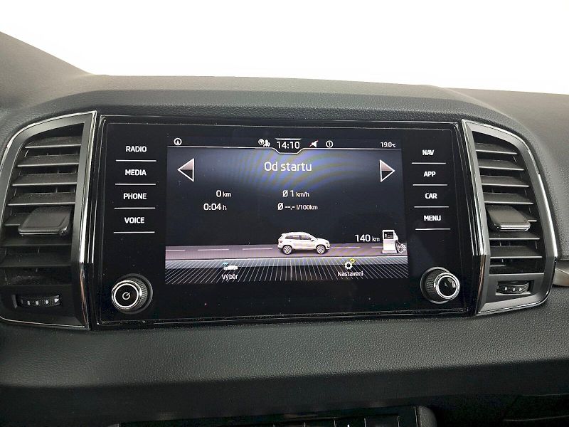 Škoda Karoq (2024) 1.5TSi 110kW AMBITION PLUS - fotka 19 z 35