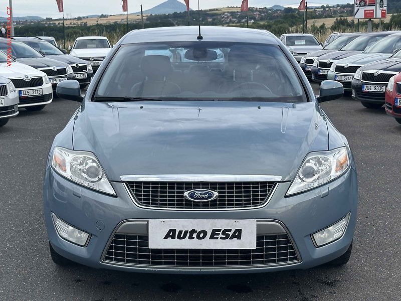 Ford Mondeo (2009) 2.2TDCi, Xenon, AC - fotka 2 z 15