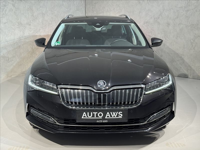 Škoda Superb 1,4 TSi  DSG iV Style Virtual - fotka 3 z 50