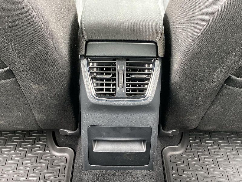 Škoda Octavia (2017) Combi 2.0 TDI DSG Ambition+ - fotka 25 z 34
