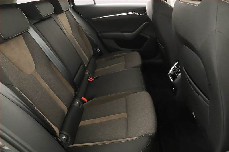 Škoda Octavia (2023) Scout 2.0 TDI - fotka 7 z 17