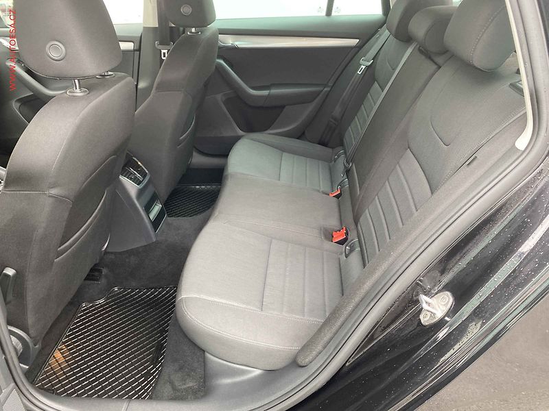 Škoda Octavia (2016) 1.6TDi, Style, bixen, navi - fotka 10 z 18