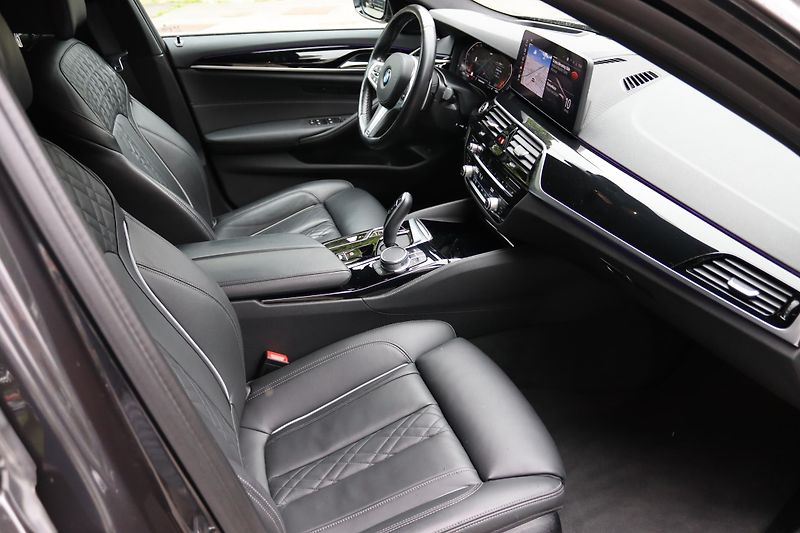 BMW Řada 5 540D XDRIVE G30 M-PAKET 250kW - fotka 47 z 50