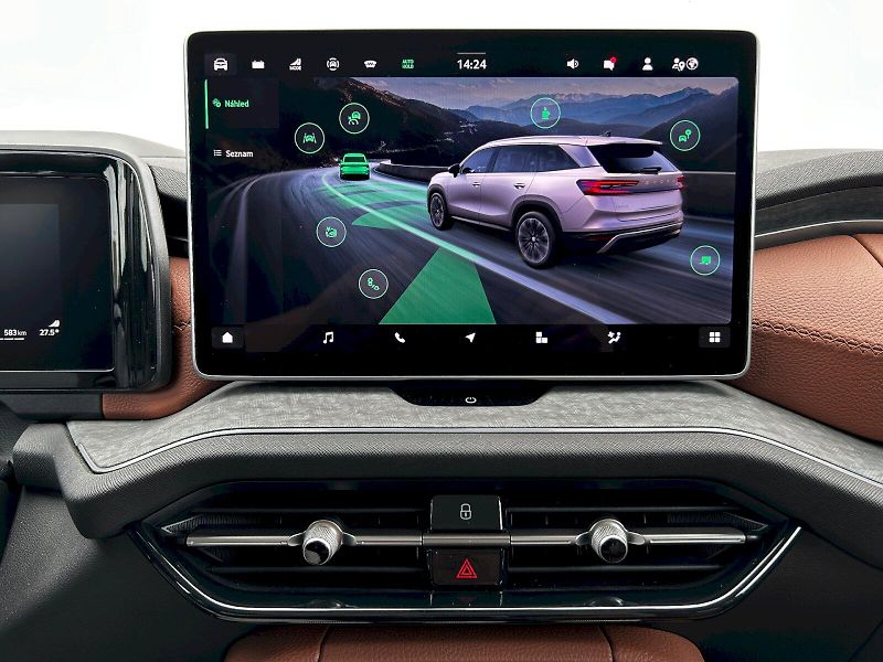 Škoda Kodiaq (2025) 1.5 TSI 150kW iV DSG Exclusive - fotka 16 z 35