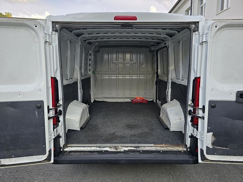 Citroën Jumper L1H1 2,2HDI 88kW - DPH - fotka 19 z 20