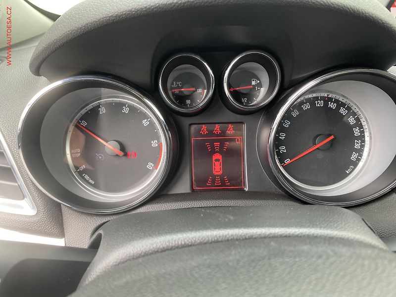 Opel Mokka (2013) 1.7 CDTi, Cosmo, navi - fotka 15 z 15