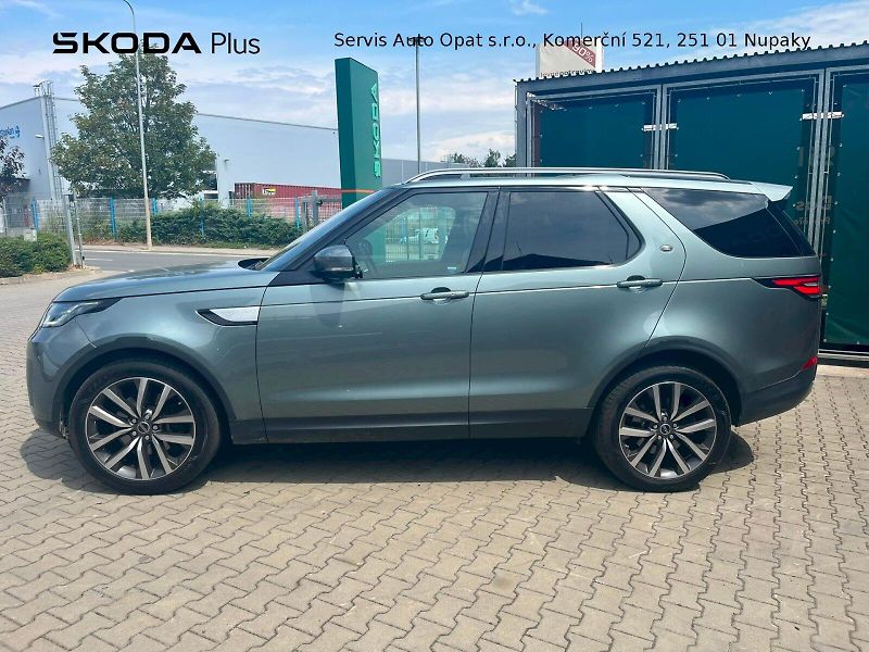 Land Rover Discovery (2017) 3.0 TDV6 HSE - fotka 3 z 21
