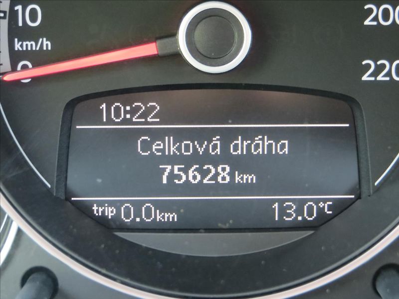 Volkswagen up! 1,0 MPi 5dv Digiklima Výhřev - fotka 15 z 16