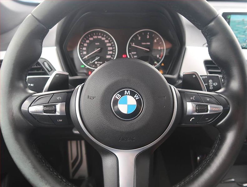 BMW X1 (2017) M Sport xDrive20d, 4X4 - fotka 16 z 23