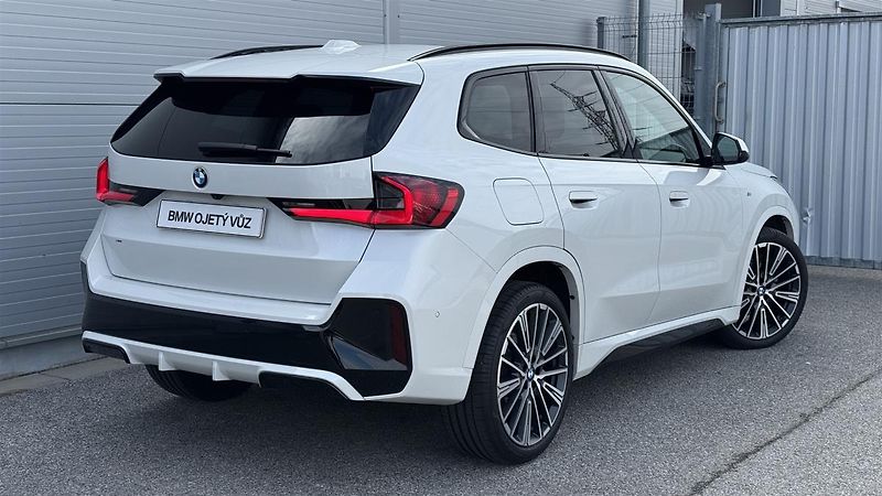 BMW X1 18sd Mpaket ČR DPH 1.majitel - fotka 2 z 16