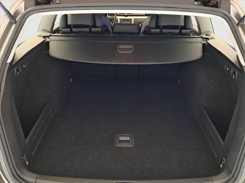 Volkswagen Passat (2012) 2.0 TDI, 4X4, Automat - fotka 14 z 20