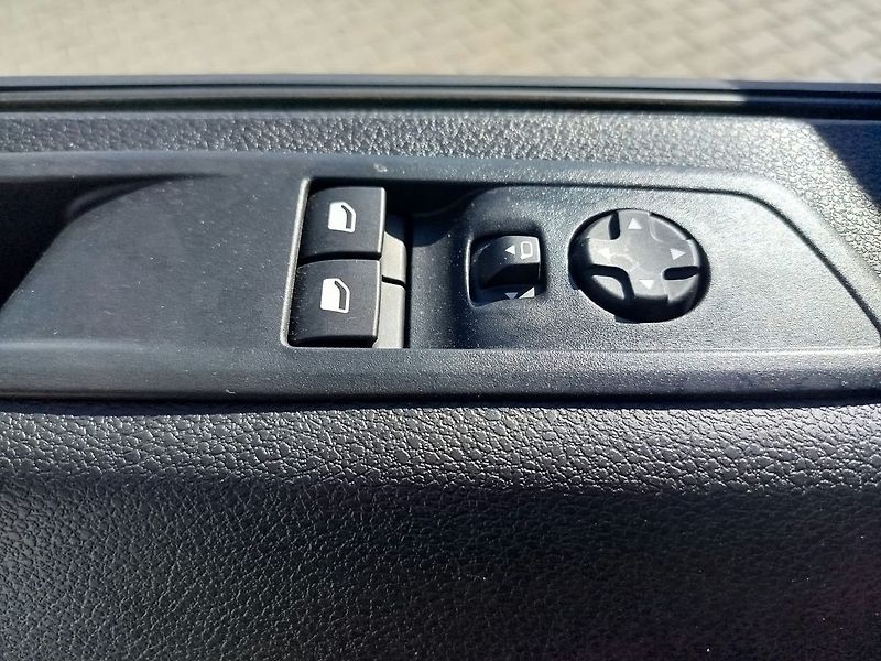 Peugeot Traveller ACTIVE STANDARD 2.0BHDi 180 EA - fotka 20 z 35