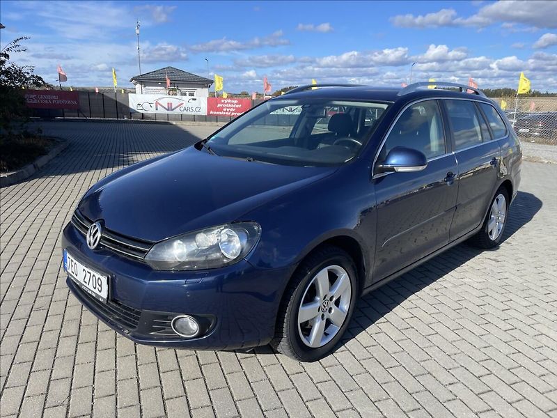 Volkswagen Golf 1,4 TSi 90kw DSG Comfortline G - fotka 1 z 44
