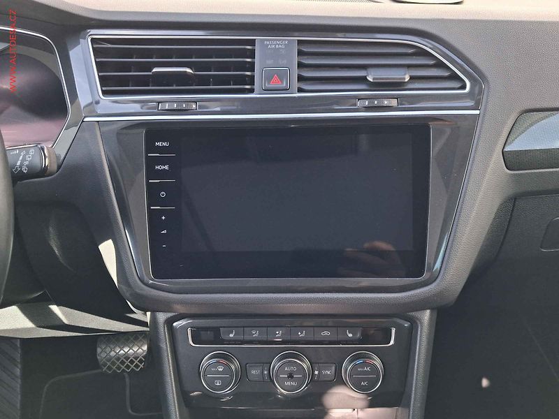 Volkswagen Tiguan (2017) 2.0 TSi 4X4, Highline, DSG - fotka 12 z 22