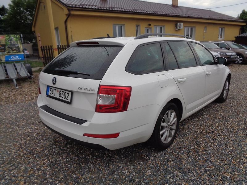 Škoda Octavia 2,0 TDI - fotka 6 z 13