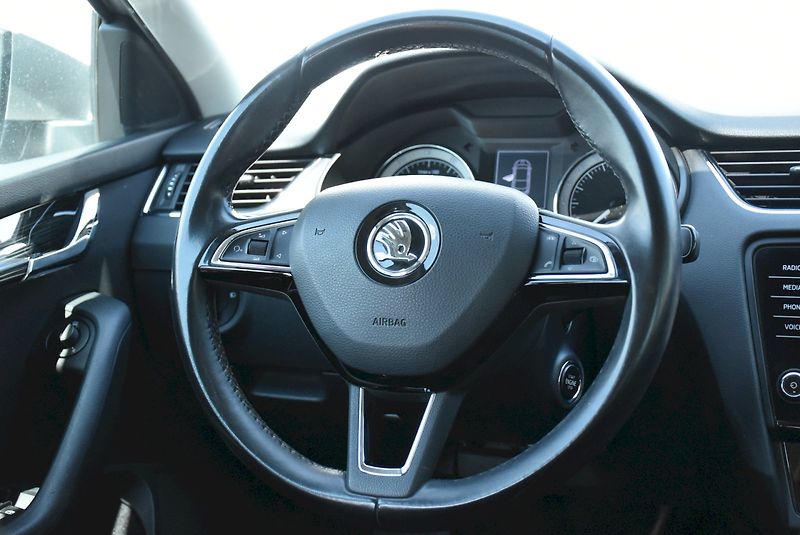 Škoda Octavia (2018) STYLE 110/1.4TSI 6MP - fotka 17 z 24