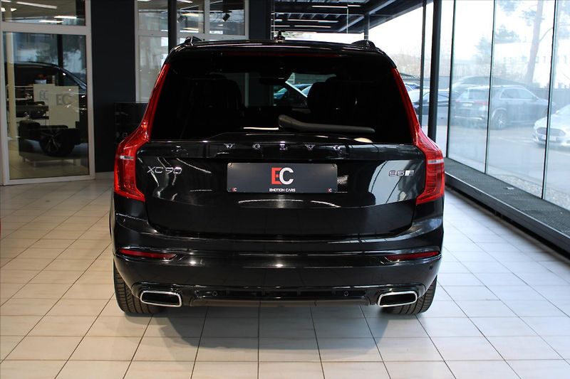 Volvo XC90 B5 AWD R Design PilotAssist/DP - fotka 5 z 32