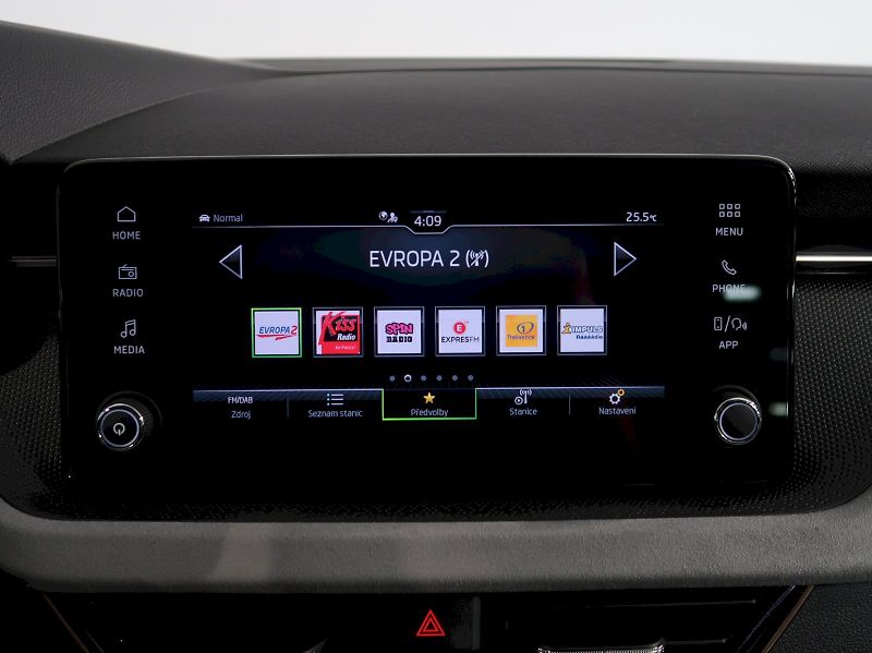 Škoda Scala (2025) TOP SELECTION 1.5TSI 110KW DSG - fotka 23 z 40