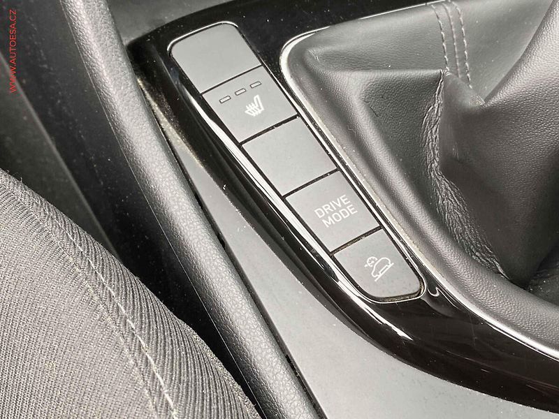 Hyundai Tucson (2021) 1.6 T-GDi, Smart, navi - fotka 13 z 18