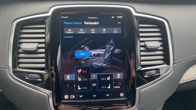 Volvo XC90 PLUS BRIGHT, B5 AWD, 173+10 kW - fotka 20 z 33