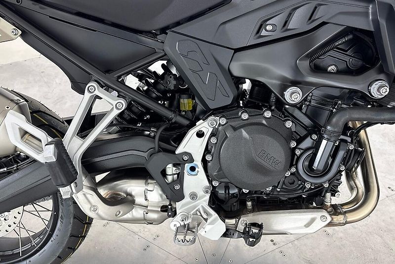 BMW F 900 GS - fotka 5 z 13