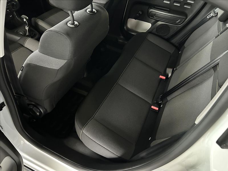 Citroën C3 1,2   PureTech,ČR,1.MAJ,SERVIS - fotka 17 z 19